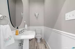 32 Bernhard Dr, Weston, CT 06883 - Photo 15