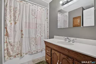 10 Roosevelt Blvd, Enfield, CT 06082 - Photo 13