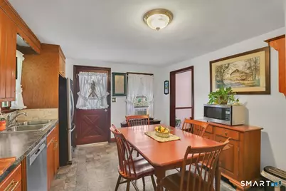 215 Oak Street, Manchester, CT 06040 - Photo 9
