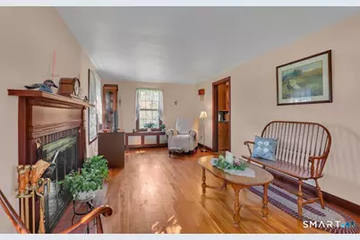 215 Oak Street, Manchester, CT 06040 - Photo 5