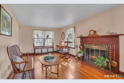 215 Oak Street, Manchester, CT 06040 - Photo 3