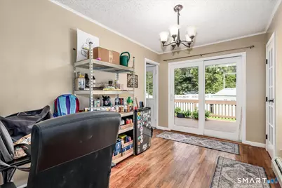 79 Aircraft Road, West Haven, CT 06516 - Photo 17