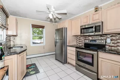 79 Aircraft Road, West Haven, CT 06516 - Photo 7