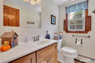 676 Bush Hill Road, Manchester, CT 06040 - Photo 35