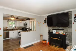 75 Coppola Terrace, Derby, CT 06418 - Photo 9
