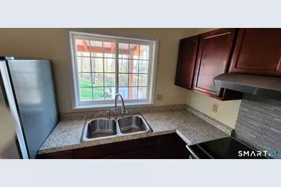 32 Garden Hill Circle #32, Waterbury, CT 06704 - Photo 5