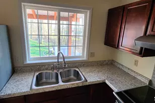 32 Garden Hill Cir, Waterbury, CT 06704 - Photo 5