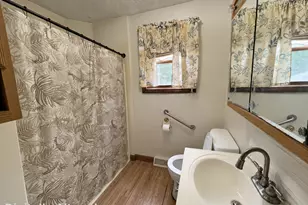 117 Thorpe Ave, Wallingford, CT 06492 - Photo 17