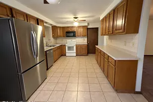 117 Thorpe Ave, Wallingford, CT 06492 - Photo 3
