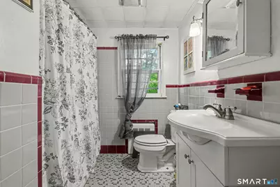 93 Woolsley Avenue, Trumbull, CT 06611 - Photo 17
