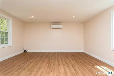 502 Stearns Street, Killingly, CT 56325 - Photo 5