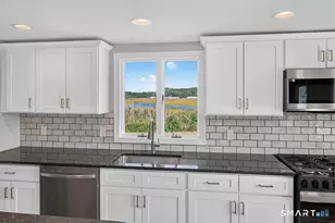 102 Vista Dr, East Haven, CT 06512 - Photo 25
