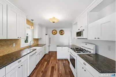 296 Nott Street, Wethersfield, CT 06109 - Photo 3