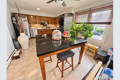 5 Brown Avenue #5, Stamford, CT 06902 - Photo 3