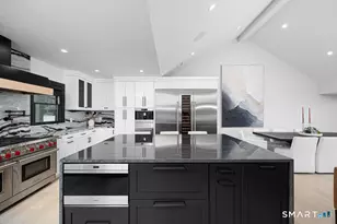 31 Ralsey Rd S, Stamford, CT 06902 - Photo 9