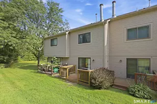 195 Village Square Dr, New Britain, CT 06053 - Photo 5