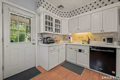 720 Jewett Avenue, Bridgeport, CT 06606 - Photo 17