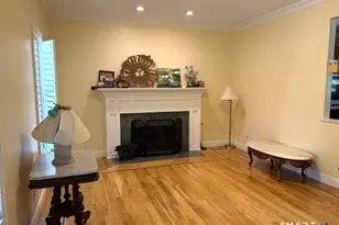 7 Egypt Ln, Clinton, CT 06413 - Photo 3