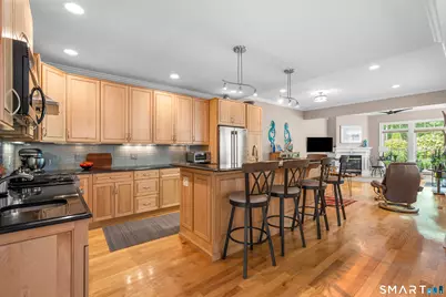 122 North Fair Street #3, Guilford, CT 06437 - Photo 3
