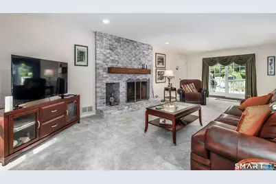 33 Brookwood Drive, Newtown, CT 06470 - Photo 11