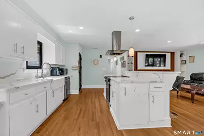 68 Parry Road, Stamford, CT 06907 - Photo 7