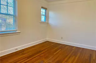 43 Mohegan Ave, Stamford, CT 06902 - Photo 9