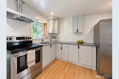 4 Robert Lane #B, Westport, CT 06880 - Photo 7
