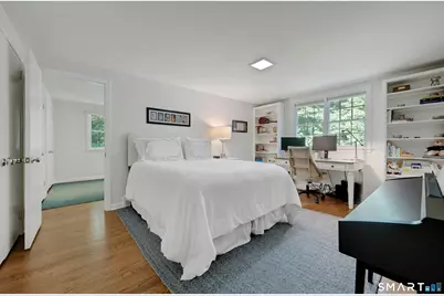 6 Stoneleigh Square, Fairfield, CT 06825 - Photo 25