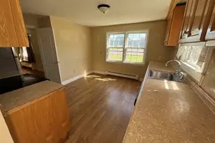 198 Broad St, Manchester, CT 06042 - Photo 7