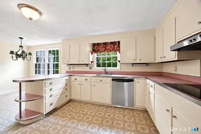 16 Oakhurst Road, Simsbury, CT 06070 - Photo 11