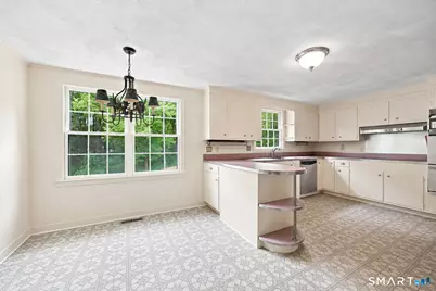 16 Oakhurst Road, Simsbury, CT 06070 - Photo 13