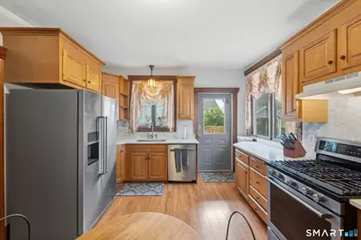 110 Church Street, Putnam, CT 06260 - Photo 15