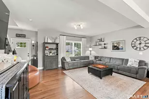 104 Sperry Ln, Meriden, CT 06451 - Photo 9