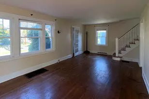 45 Queens Ave, Stratford, CT 06614 - Photo 13