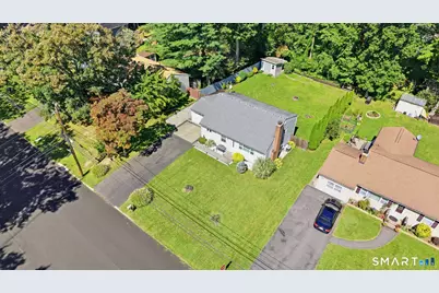 35 Woodhaven Drive, New Britain, CT 06052 - Photo 5