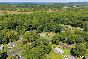 35 Woodhaven Dr, New Britain, CT 06052 - Photo 9