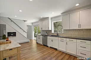 87 Clover Hill Dr, Stamford, CT 06902 - Photo 9