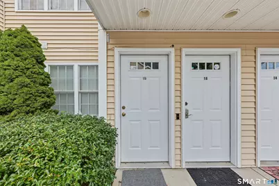 661 West Avenue #C15, Milford, CT 06460 - Photo 23