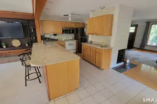 114 Murlyn Rd, Hamden, CT 06518 - Photo 11