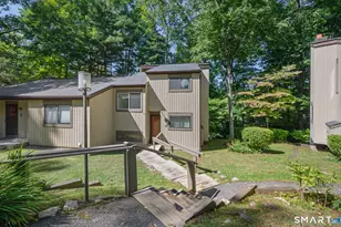 3 Shagbark Ln, Woodbury, CT 06798 - Photo 3