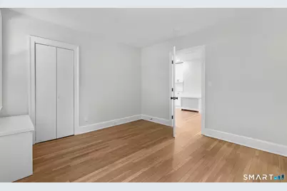 1070 Whitney Avenue, Hamden, CT 06517 - Photo 11