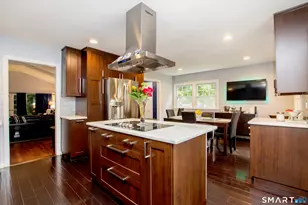 10 Blackberry Ln, Norwalk, CT 06850 - Photo 13