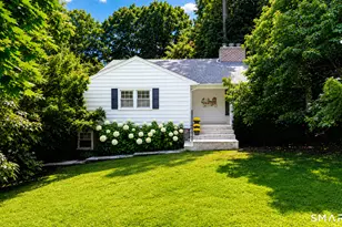 10 Blackberry Ln, Norwalk, CT 06850 - Photo 1