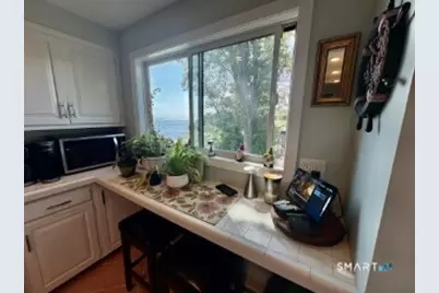 24 Harbour Village #D, Branford, CT 06405 - Photo 5