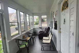 51-53 Bodwell St, Hartford, CT 06114 - Photo 3