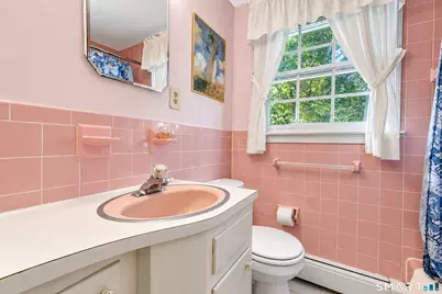 7 Barrett Drive, East Lyme, CT 06357 - Photo 27