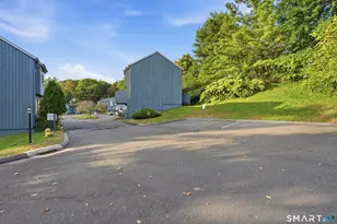 8 Driftway Rd, Danbury, CT 06811 - Photo 31