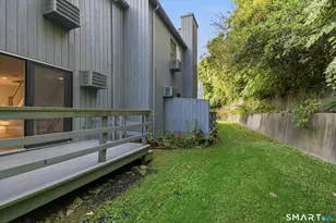 8 Driftway Rd, Danbury, CT 06811 - Photo 9