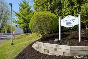 8 Driftway Rd, Danbury, CT 06811 - Photo 1