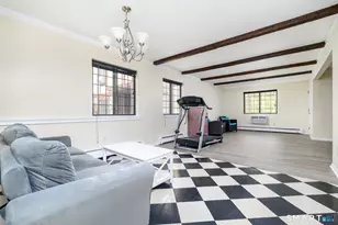 217 Foxwood Ln, Milford, CT 06461 - Photo 5